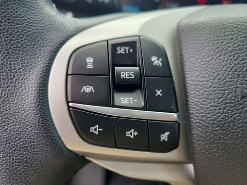 Certified 2023 Ford Explorer XLT w/ Equipment Group 202A AWD/4WD image 17