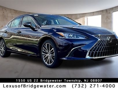 New 2025 Lexus ES 350 w/ Premium Package