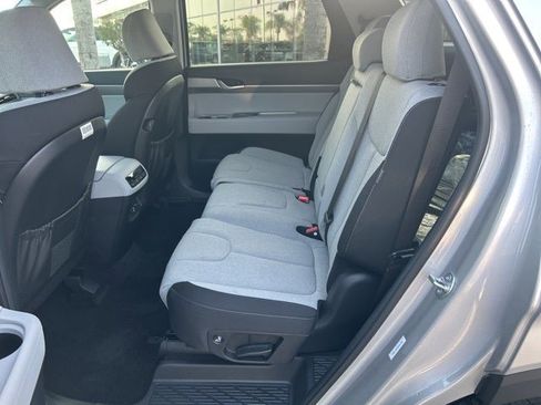 New 2025 Hyundai Palisade SE image 21