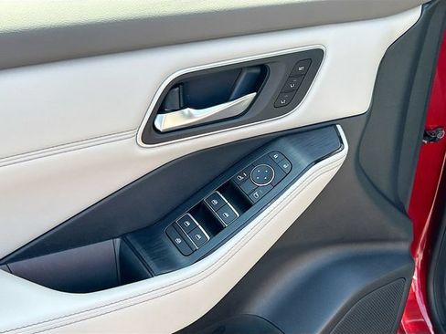 Certified 2021 Nissan Rogue SL w/ Premium Package FWD image 15