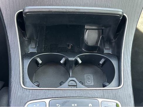 Used 2022 Mercedes-Benz GLC 300 image 26