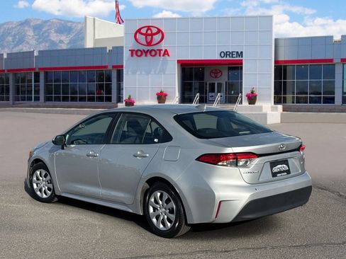 Used 2024 Toyota Corolla LE FWD image 5