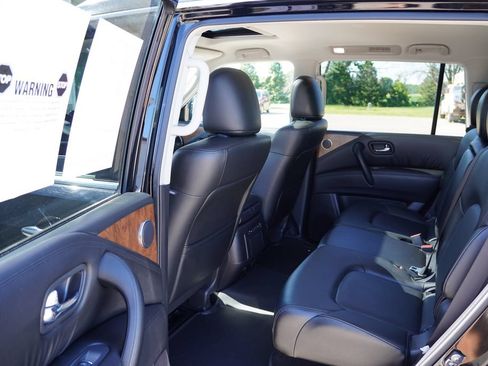 Used 2023 Nissan Armada SL AWD/4WD image 17