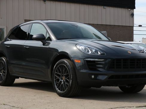 Used 2018 Porsche Macan S AWD/4WD image 4