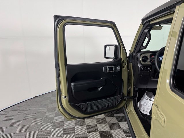Used 2026 Jeep Wrangler Unlimited Sport AWD/4WD image 15