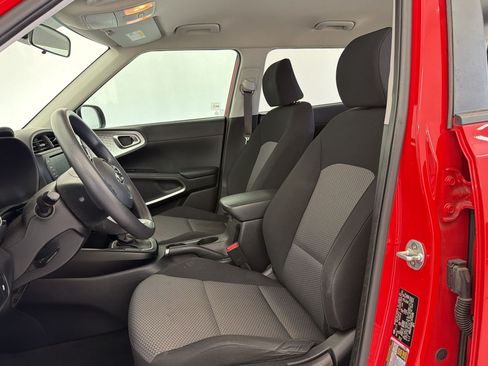 Used 2020 Kia Soul LX FWD image 5