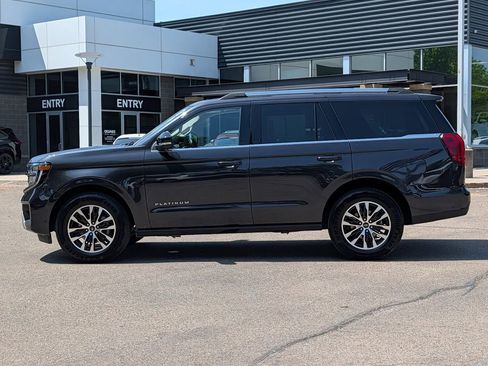 Used 2025 Ford Expedition Platinum AWD/4WD image 6