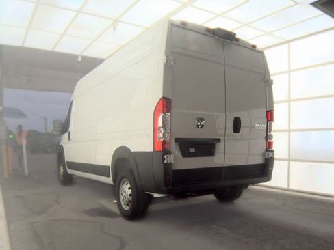 Used 2023 RAM ProMaster 2500 FWD image 4