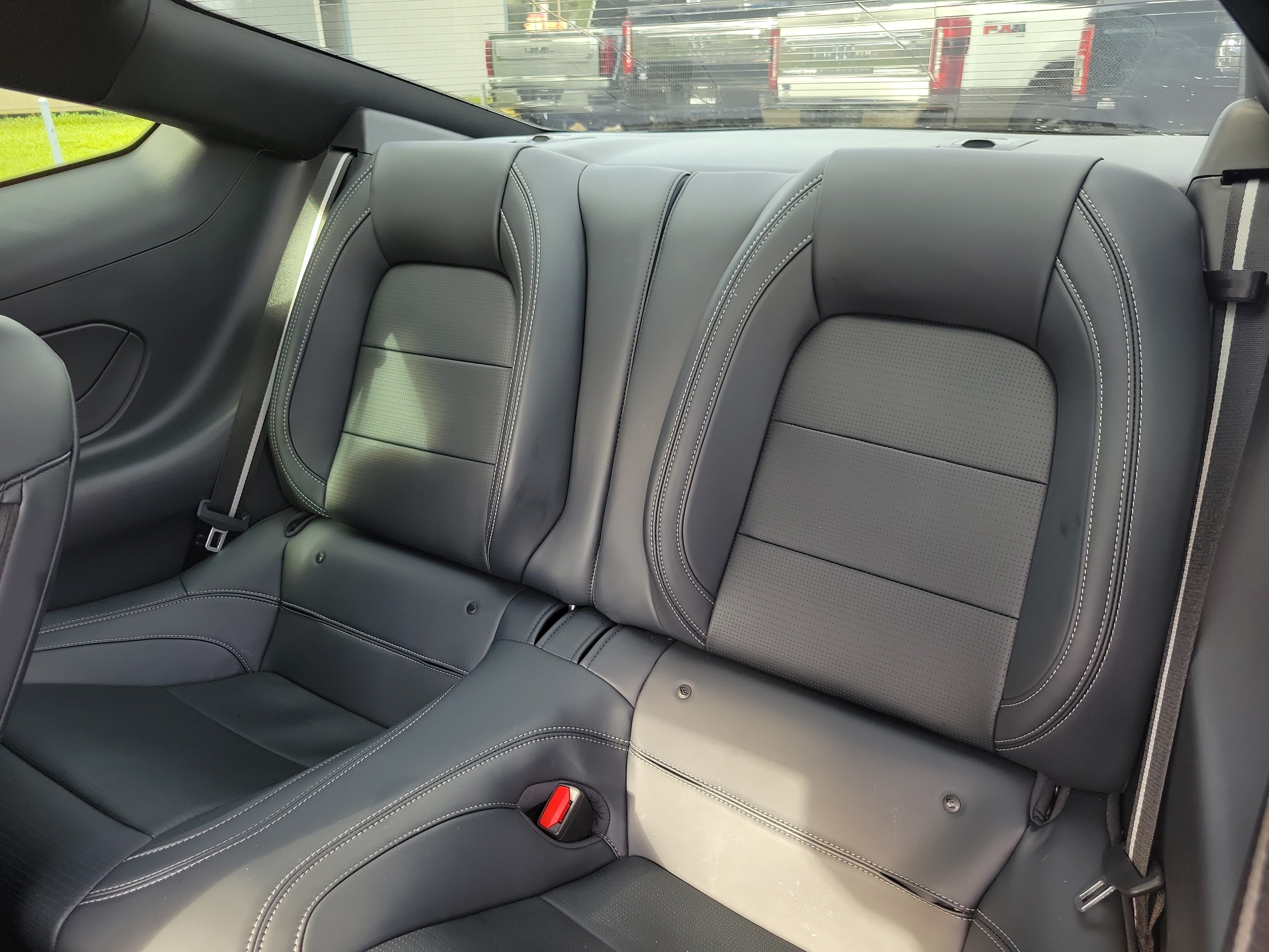 Used 2025 Ford Mustang Premium RWD image 18