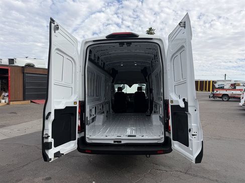 Used 2025 Ford Transit 250 148 High Roof Extended AWD image 7