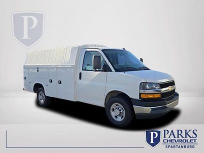 New 2025 Chevrolet Express 3500 w/ Power Convenience Package