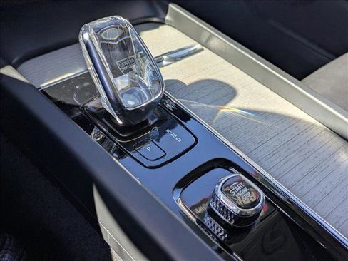 Used 2022 Volvo S60 B5 Inscription w/ Advanced Package image 15