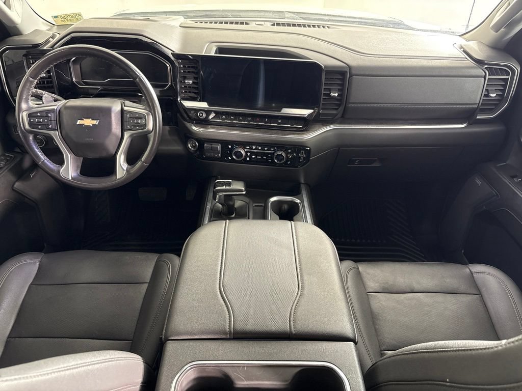 Used 2023 Chevrolet Silverado 1500 LTZ AWD/4WD image 19