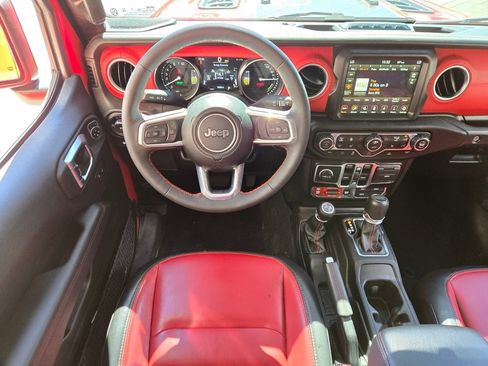 Used 2023 Jeep Wrangler Unlimited Rubicon 4xe image 8