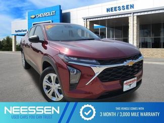 Used 2025 Chevrolet Trax LS w/ Driver Confidence Package FWD video 1