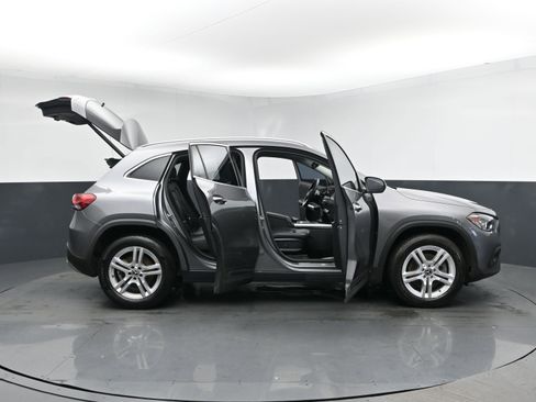 Used 2021 Mercedes-Benz GLA 250 4MATIC image 24