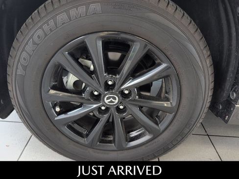 Used 2024 MAZDA CX-5 AWD 2.5 S w/ Preferred Package image 3
