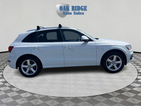 Used 2017 Audi Q5 2.0T Premium Plus w/ Technology Package image 4