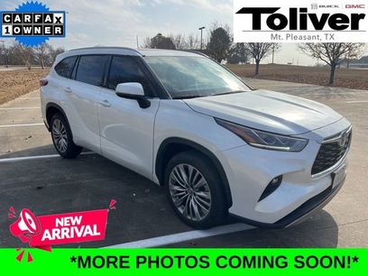 Used 2022 Toyota Highlander Platinum