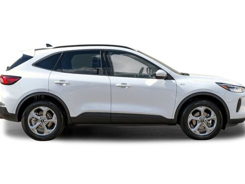 Used 2025 Ford Escape ST-Line Select AWD/4WD image 6