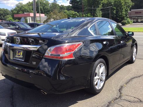 Used 2015 Nissan Altima 2.5 SL w/ Technology Package FWD image 8