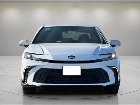 New 2026 Toyota Camry SE FWD image 7