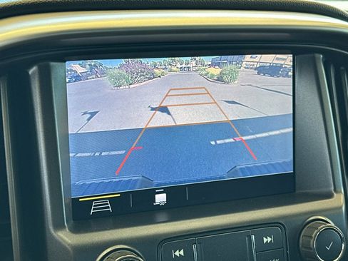 Used 2022 Chevrolet Colorado LT w/ LT Convenience Package image 18