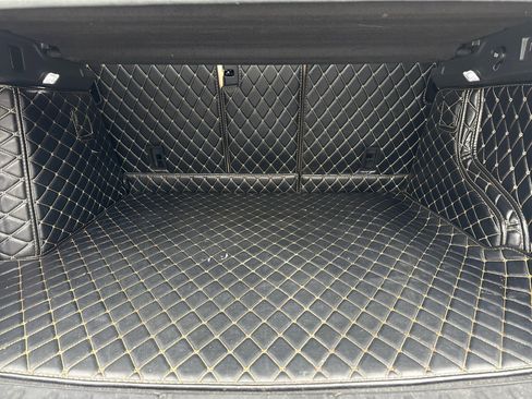 Used 2017 Jaguar F-PACE Prestige image 18