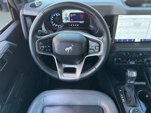 Used 2024 Ford Bronco Black Diamond image 25