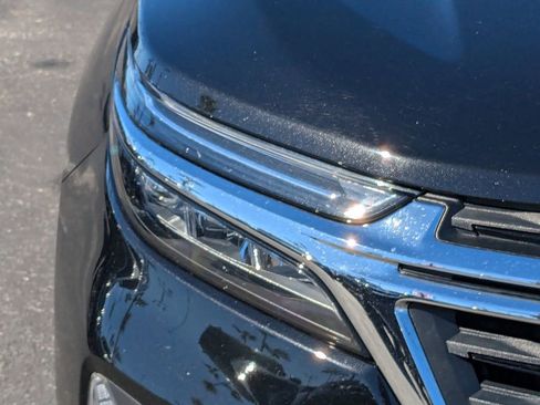 Used 2024 Chevrolet Equinox LT image 10