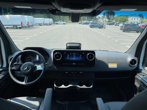 New 2026 Mercedes-Benz Sprinter 2500 image 7