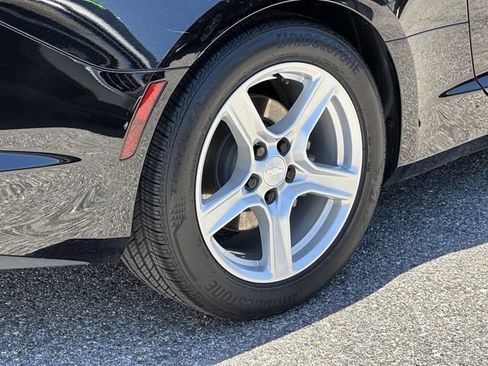 Certified 2024 Chevrolet Camaro LT RWD image 31