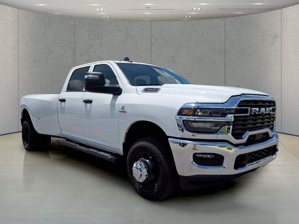 New 2026 RAM 3500 Tradesman AWD/4WD image 13
