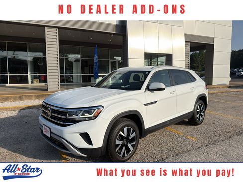 Used 2021 Volkswagen Atlas Cross Sport SE FWD image 1