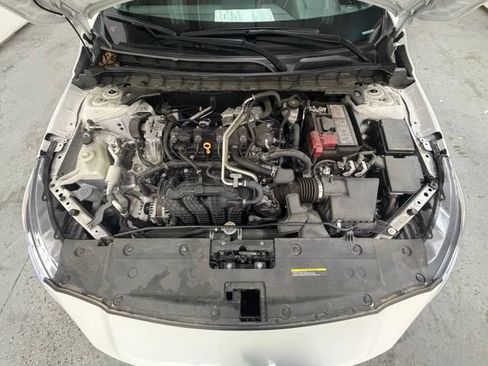 Used 2024 Nissan Altima 2.5 SR FWD image 13