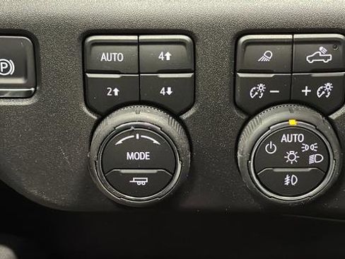 New 2026 Chevrolet Silverado 1500 LT Trail Boss w/ LT Trail Boss Premium Package AWD/4WD image 33