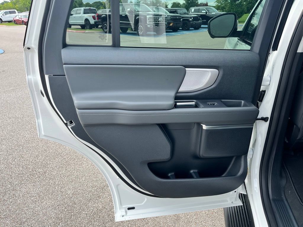New 2027 Ford Expedition Active AWD/4WD image 11