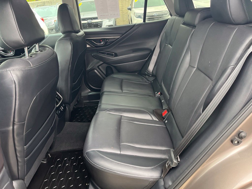 Certified 2024 Subaru Outback Limited AWD/4WD image 12