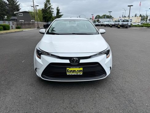 Used 2024 Toyota Corolla LE FWD image 8