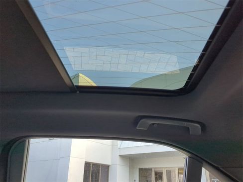 New 2026 BMW 760i xDrive w/ Premium Package image 20