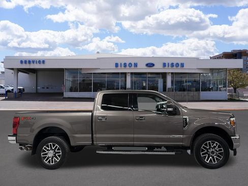 Used 2019 Ford F350 Lariat w/ Lariat Ultimate Package AWD/4WD image 2