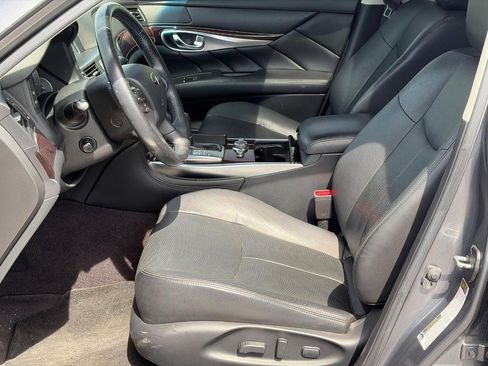 Used 2017 INFINITI Q70 L 3.7 AWD/4WD image 5