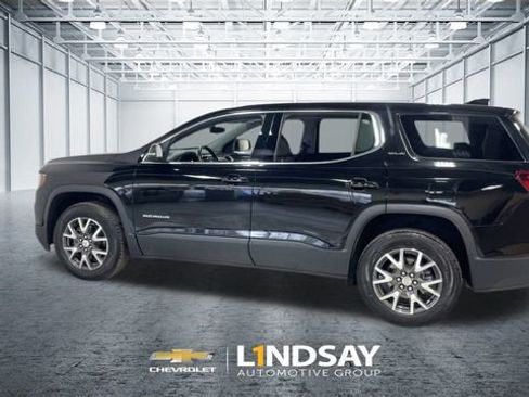 Used 2023 GMC Acadia SLE image 7