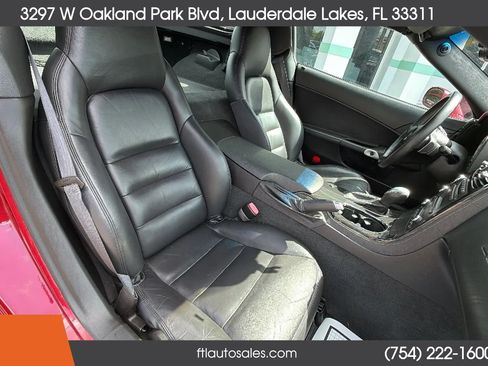 Used 2010 Chevrolet Corvette Coupe w/ 1LT RWD image 19