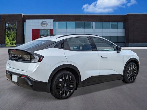 New 2026 Nissan Leaf Platinum+ w/ Cargo Package (Platinum+) image 5