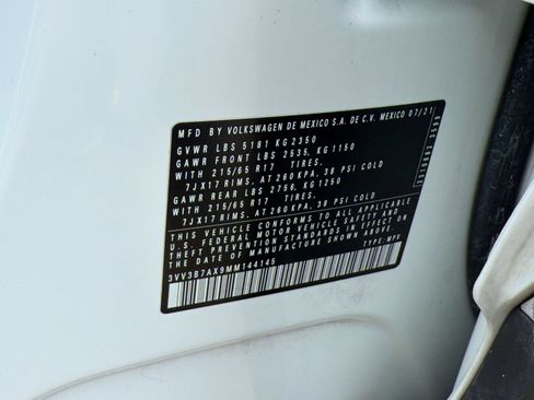 Used 2021 Volkswagen Tiguan SE FWD image 21