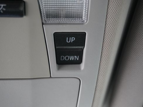 Used 2014 Toyota Avalon XLE Premium FWD image 25