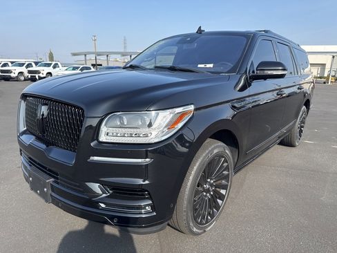 Used 2019 Lincoln Navigator L Reserve w/ Cargo Package image 2