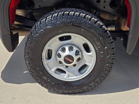Used 2021 GMC Sierra 2500 4x4 Crew Cab w/ Gooseneck/5TH Wheel Package image 26