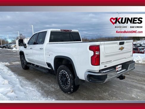 Used 2024 Chevrolet Silverado 2500 LTZ w/ LTZ Plus Package image 6